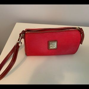 Small Dooney & Bourke purse